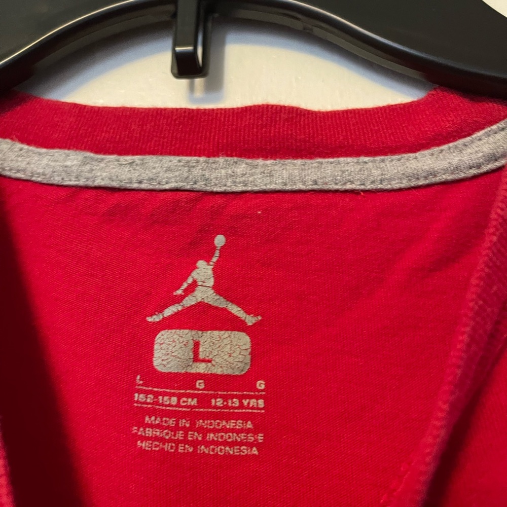 Nike Jordan red T-shirt for juniors